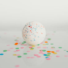 Load image into Gallery viewer, Birthday Cake bath bomb
