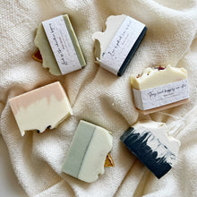Load image into Gallery viewer, Wedding Favours Soap Bars, Party Favours, Bridal Gifts, Wedding Gifts