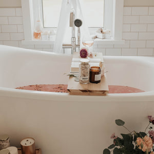 beautiful spa like bathtub